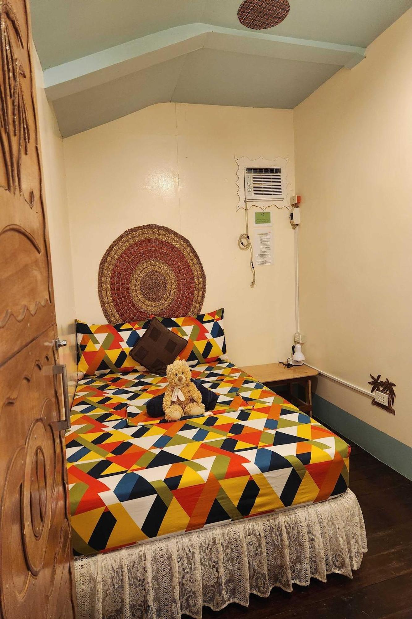 Balai Vivencio Hostel Пуэрто-Принцеса Экстерьер фото