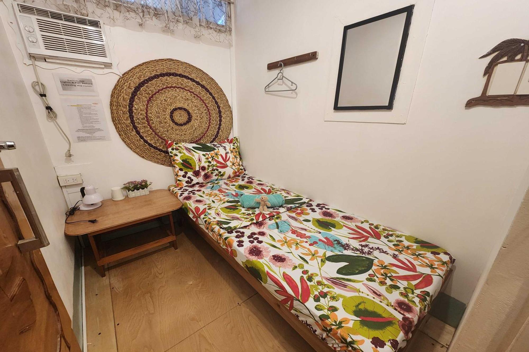 Balai Vivencio Hostel Пуэрто-Принцеса Экстерьер фото